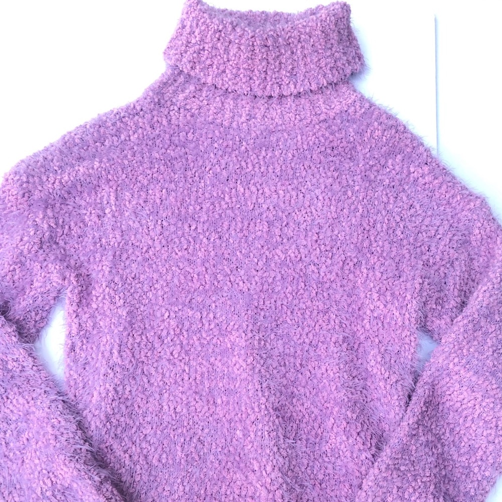 NWOT ABOUND LAVENDER FUZZY TURTLENECK SWEATER - Picture 3 of 8